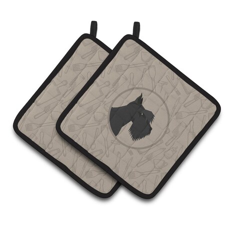 Carolines Treasures Scottish Terrier In the Kitchen Pair of Pot Holders CK2207PTHD